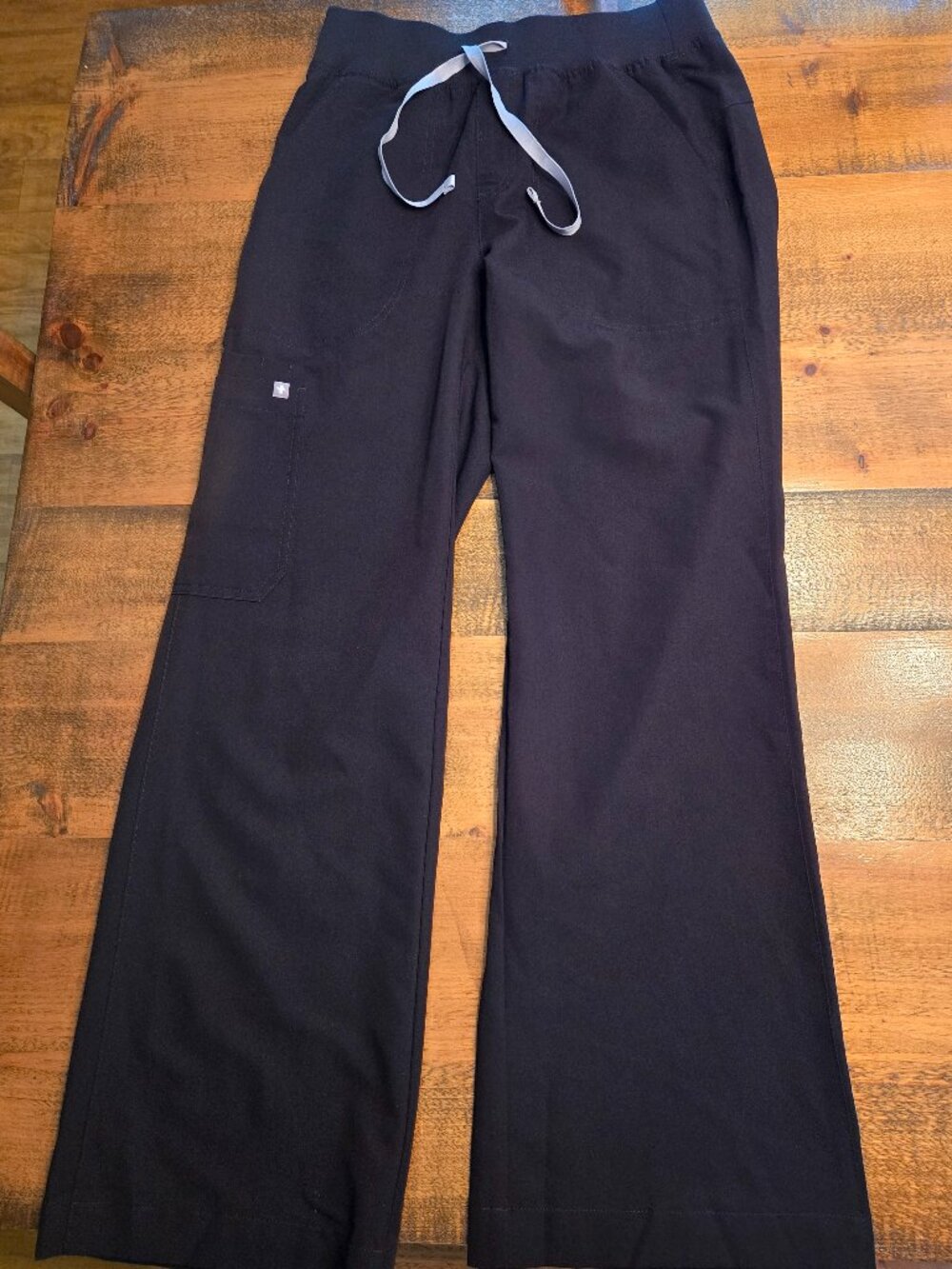 Figs Isabel, wide leg, black, sz small scrub pants NWOT